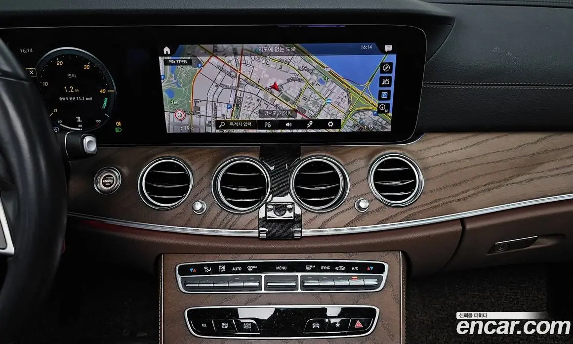 Mercedes-Benz E-Class 2021 2.0 автомат (гидро), фото 20
