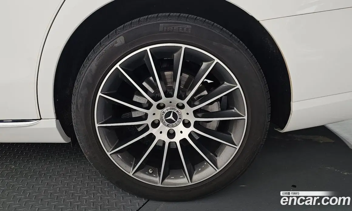 Mercedes-Benz E-Class 2021 2.0 автомат (гидро), фото 7