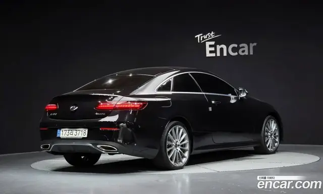 Mercedes-Benz E-Class 2021 3.0 автомат (гидро), миниатюра 2