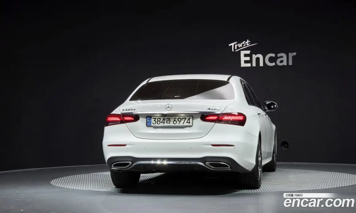 Mercedes-Benz E-Class 2021 1.9 автомат (гидро), фото 4