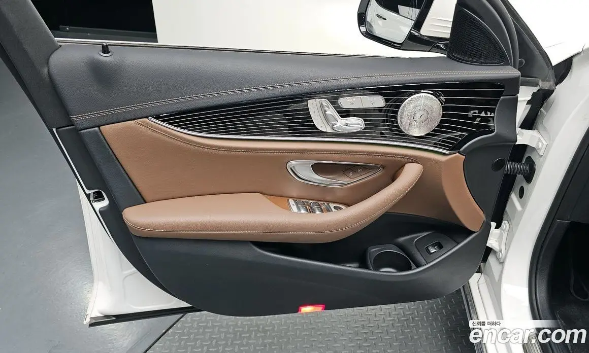 Mercedes-Benz E-Class 2022 3.0 автомат (гидро), фото 13 Mercedes-Benz E-Class 2022 3.0 автомат (гидро), фото 13