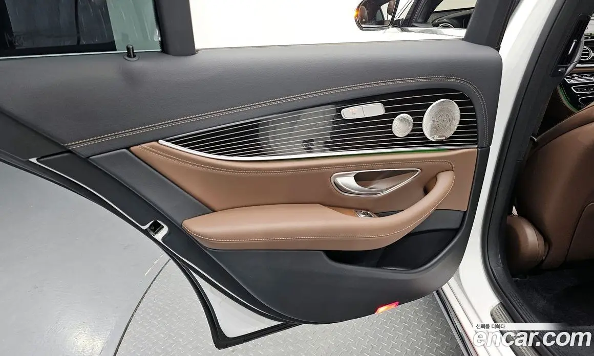 Mercedes-Benz E-Class 2022 3.0 автомат (гидро), фото 14 Mercedes-Benz E-Class 2022 3.0 автомат (гидро), фото 14