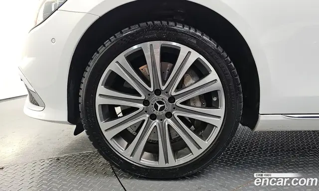 Mercedes-Benz E-Class 2022 3.0 автомат (гидро), миниатюра 4 Mercedes-Benz E-Class 2022 3.0 автомат (гидро), миниатюра 4