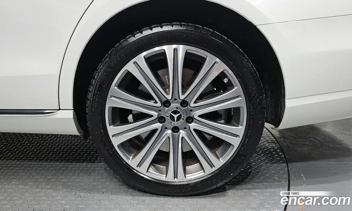 Mercedes-Benz E-Class 2022 3.0 автомат (гидро), фото 6 Mercedes-Benz E-Class 2022 3.0 автомат (гидро), фото 6