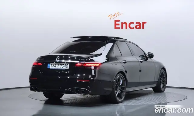 Mercedes-Benz E-Class 2022 3.0 автомат (гидро), миниатюра 2