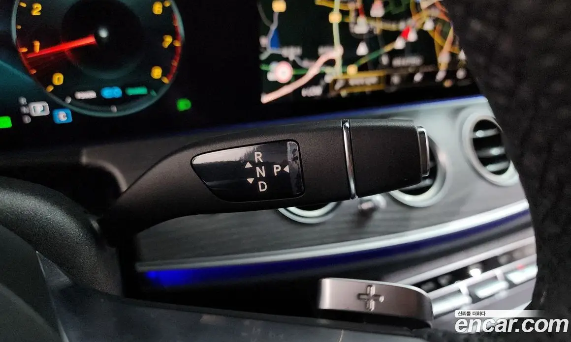 Mercedes-Benz E-Class 2023 2.0 автомат (гидро), фото 11