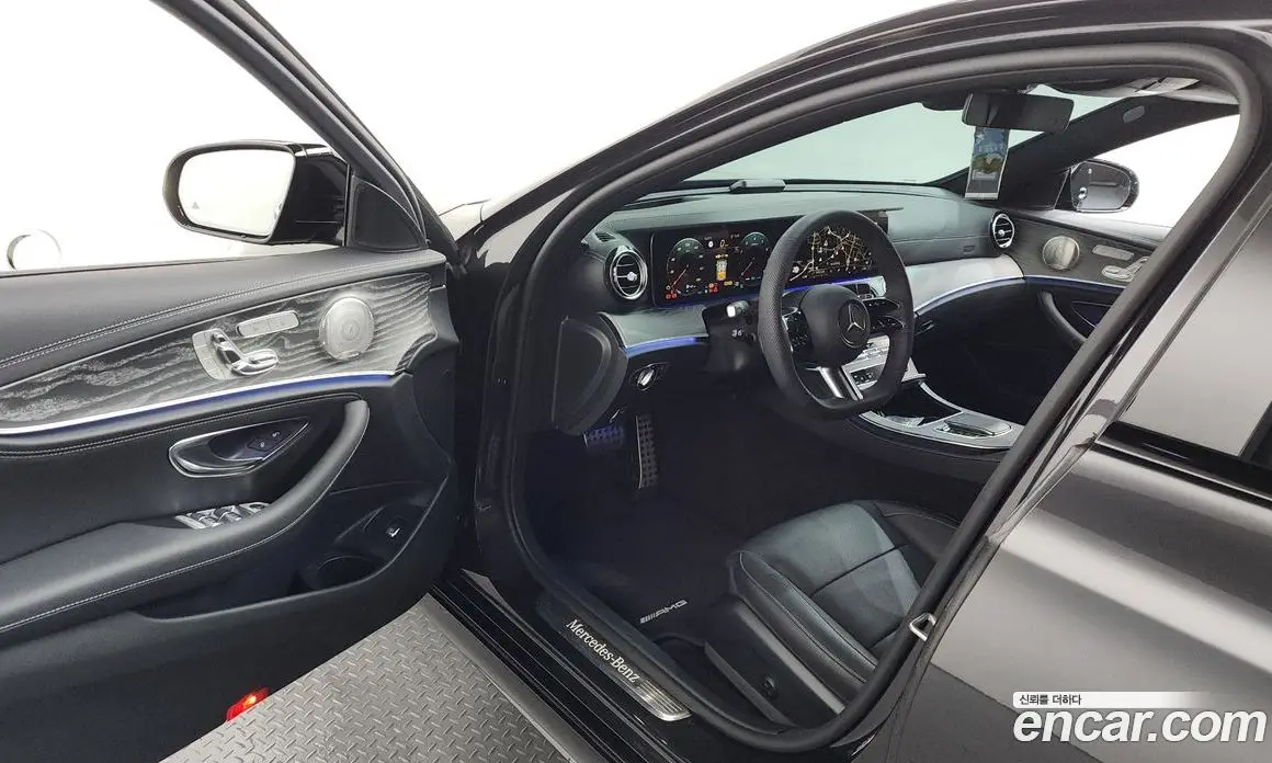 Mercedes-Benz E-Class 2023 2.0 автомат (гидро), фото 12