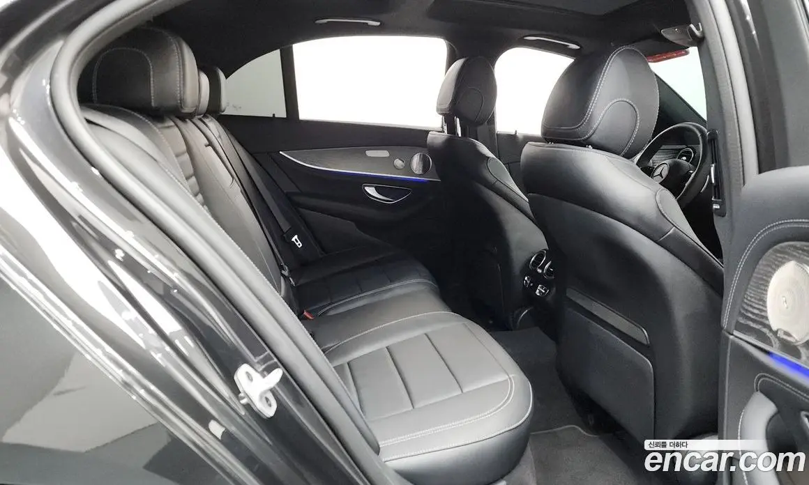 Mercedes-Benz E-Class 2023 2.0 автомат (гидро), фото 17