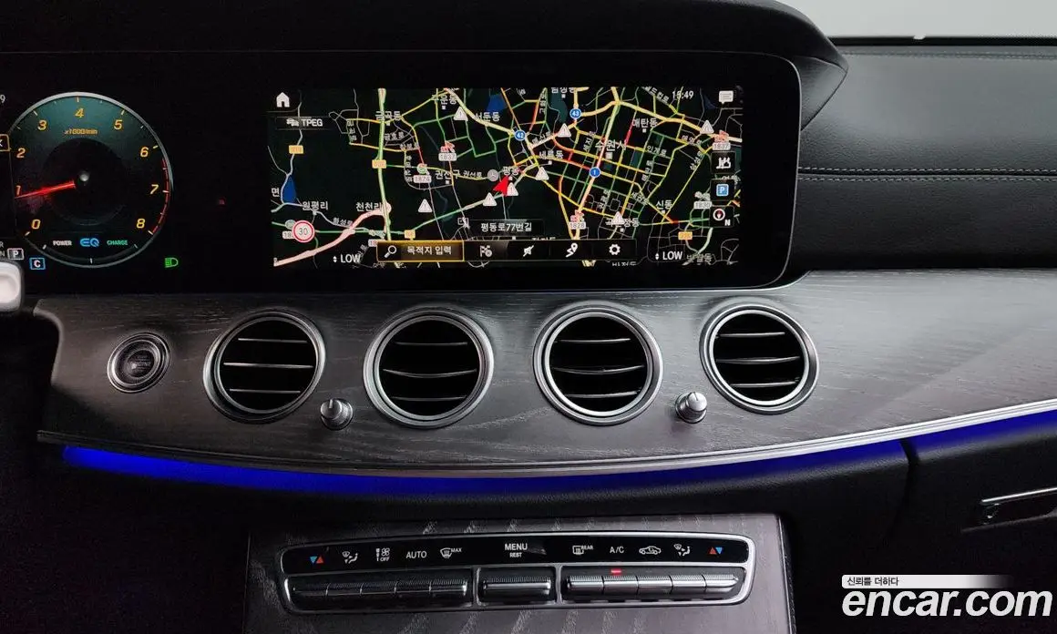 Mercedes-Benz E-Class 2023 2.0 автомат (гидро), фото 18
