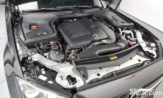 Mercedes-Benz E-Class 2023 2.0 автомат (гидро), миниатюра 5