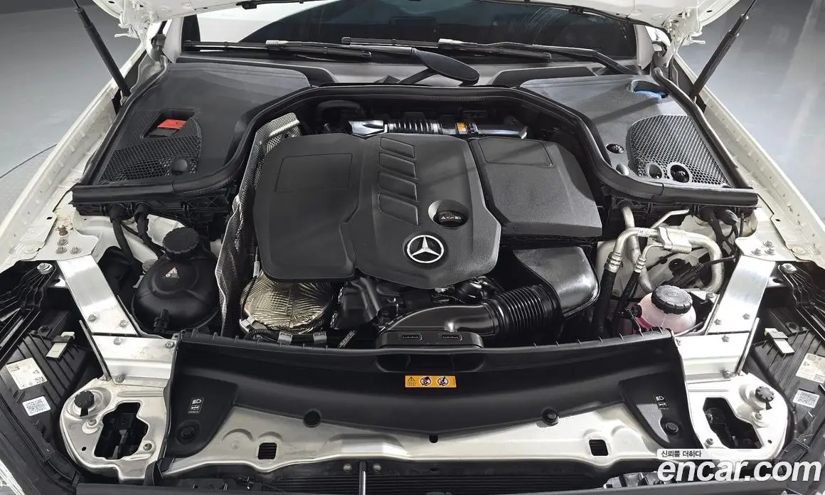 Mercedes-Benz E-Class 2023 1.9 автомат (гидро), фото 6