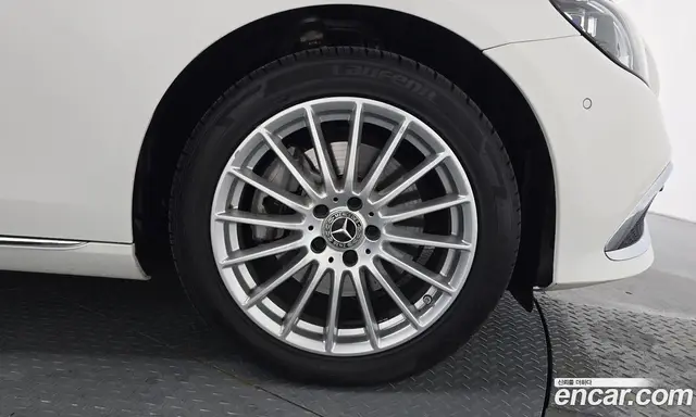 Mercedes-Benz E-Class 2023 1.9 автомат (гидро), миниатюра 7