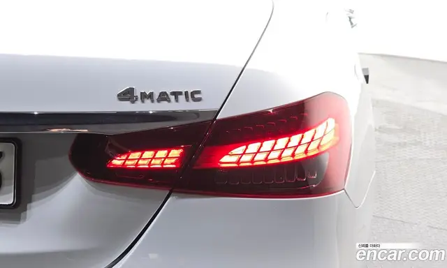 Mercedes-Benz E-Class 2023 1.9 автомат (гидро), миниатюра 9
