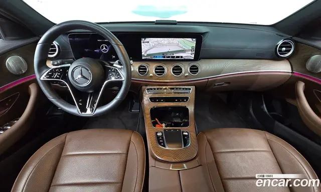 Mercedes-Benz E-Class 2023 1.9 автомат (гидро), миниатюра 10