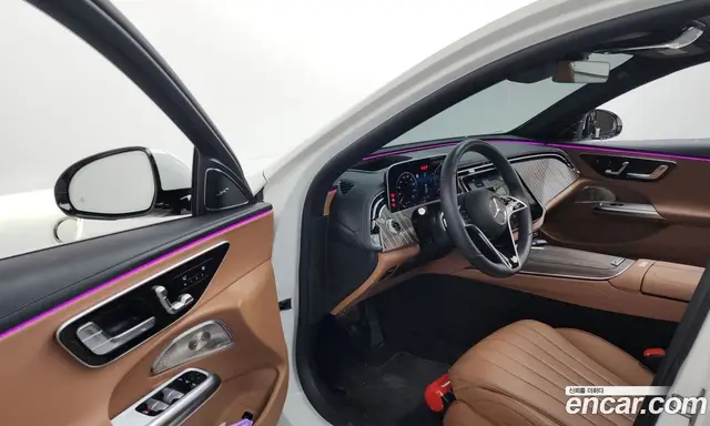 Mercedes-Benz E-Class 2024 3.0 автомат (гидро), миниатюра 12
