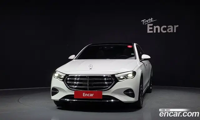Mercedes-Benz E-Class 2024 2.0 автомат (гидро), миниатюра 3 Mercedes-Benz E-Class 2024 2.0 автомат (гидро), миниатюра 3