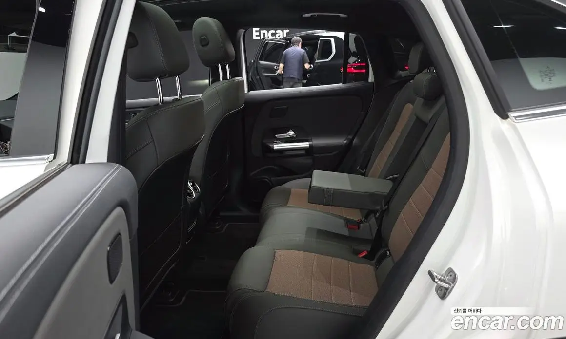 Mercedes-Benz EQA 2023 0.2 автомат (гидро), фото 17 Mercedes-Benz EQA 2023 0.2 автомат (гидро), фото 17