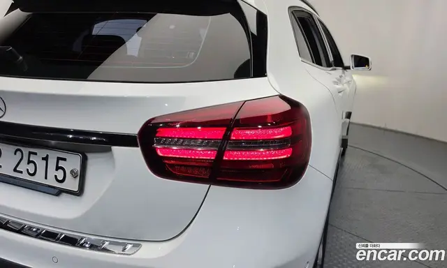 Mercedes-Benz GLA-Class 2018 2.0 автомат (гидро), миниатюра 9 Mercedes-Benz GLA-Class 2018 2.0 автомат (гидро), миниатюра 9