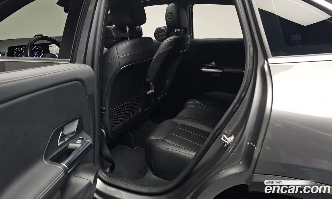 Mercedes-Benz GLA-Class 2021 2.0 автомат (гидро), фото 15