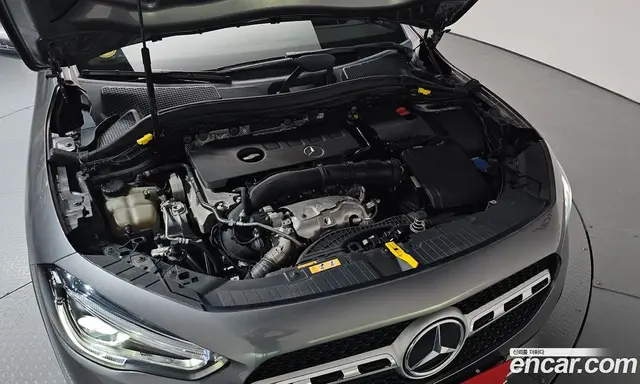 Mercedes-Benz GLA-Class 2021 2.0 автомат (гидро), миниатюра 5