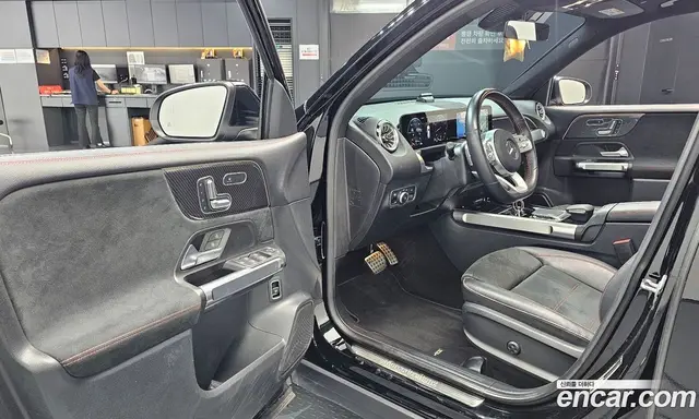 Mercedes-Benz GLB-Class 2021 2.0 автомат (гидро), миниатюра 12