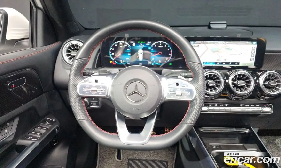 Mercedes-Benz GLB-Class 2022 2.0 автомат (гидро), фото 20 Mercedes-Benz GLB-Class 2022 2.0 автомат (гидро), фото 20