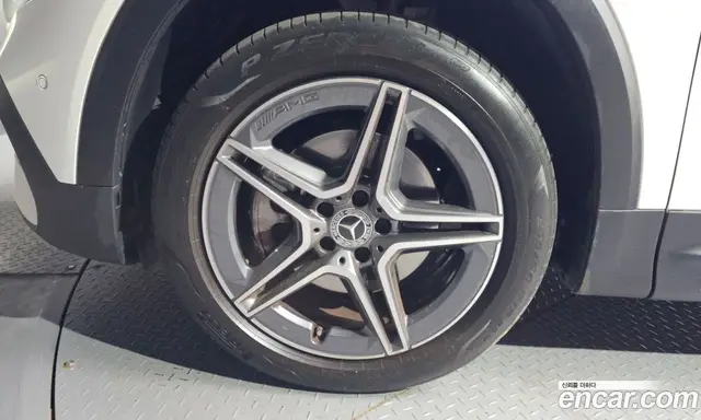 Mercedes-Benz GLB-Class 2022 2.0 автомат (гидро), миниатюра 5 Mercedes-Benz GLB-Class 2022 2.0 автомат (гидро), миниатюра 5