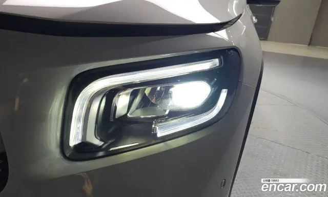 Mercedes-Benz GLB-Class 2022 2.0 автомат (гидро), миниатюра 8 Mercedes-Benz GLB-Class 2022 2.0 автомат (гидро), миниатюра 8