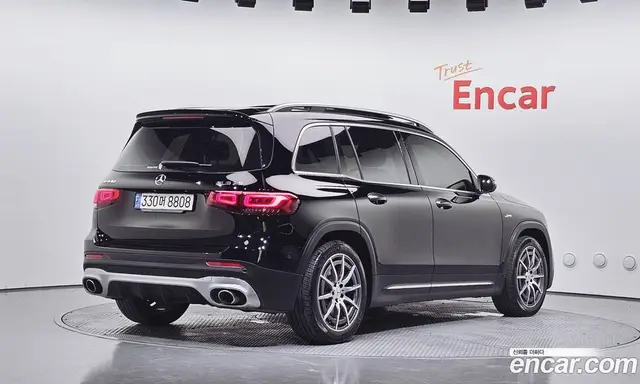 Mercedes-Benz GLB-Class 2022 2.0 автомат (гидро), миниатюра 2