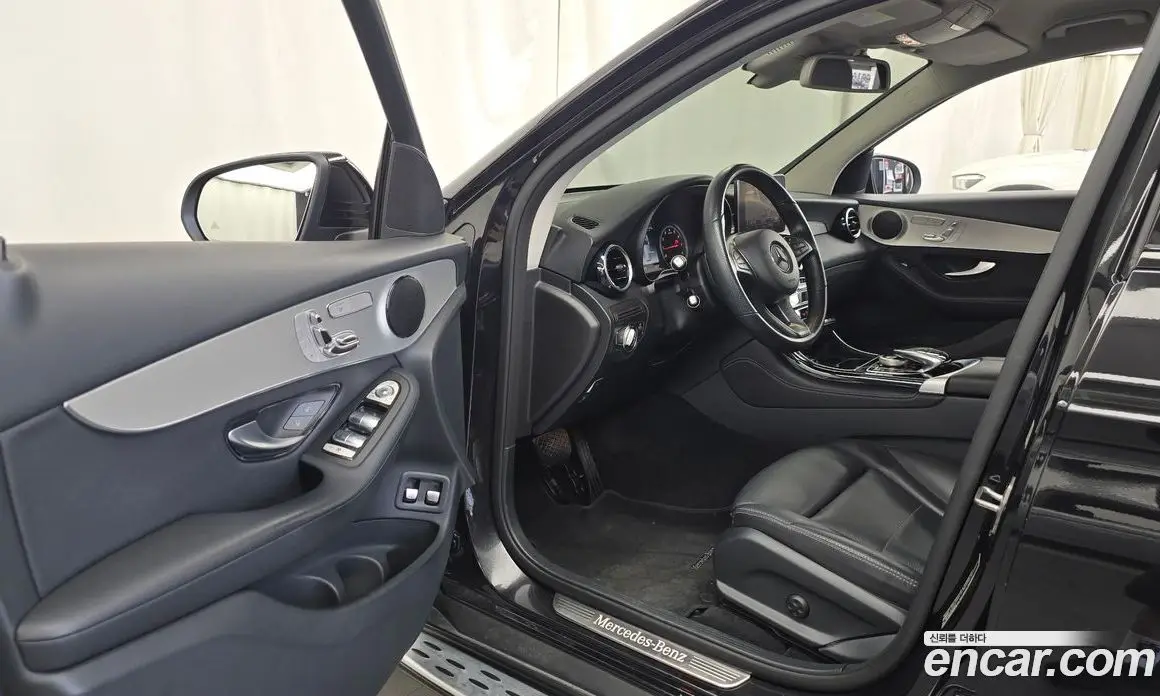 Mercedes-Benz GLC-Class 2018 2.0 автомат (гидро), фото 13 Mercedes-Benz GLC-Class 2018 2.0 автомат (гидро), фото 13