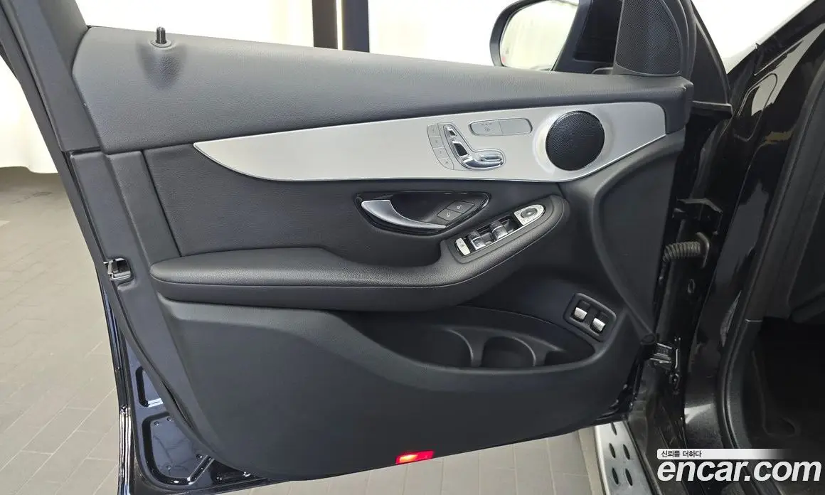 Mercedes-Benz GLC-Class 2018 2.0 автомат (гидро), фото 14 Mercedes-Benz GLC-Class 2018 2.0 автомат (гидро), фото 14