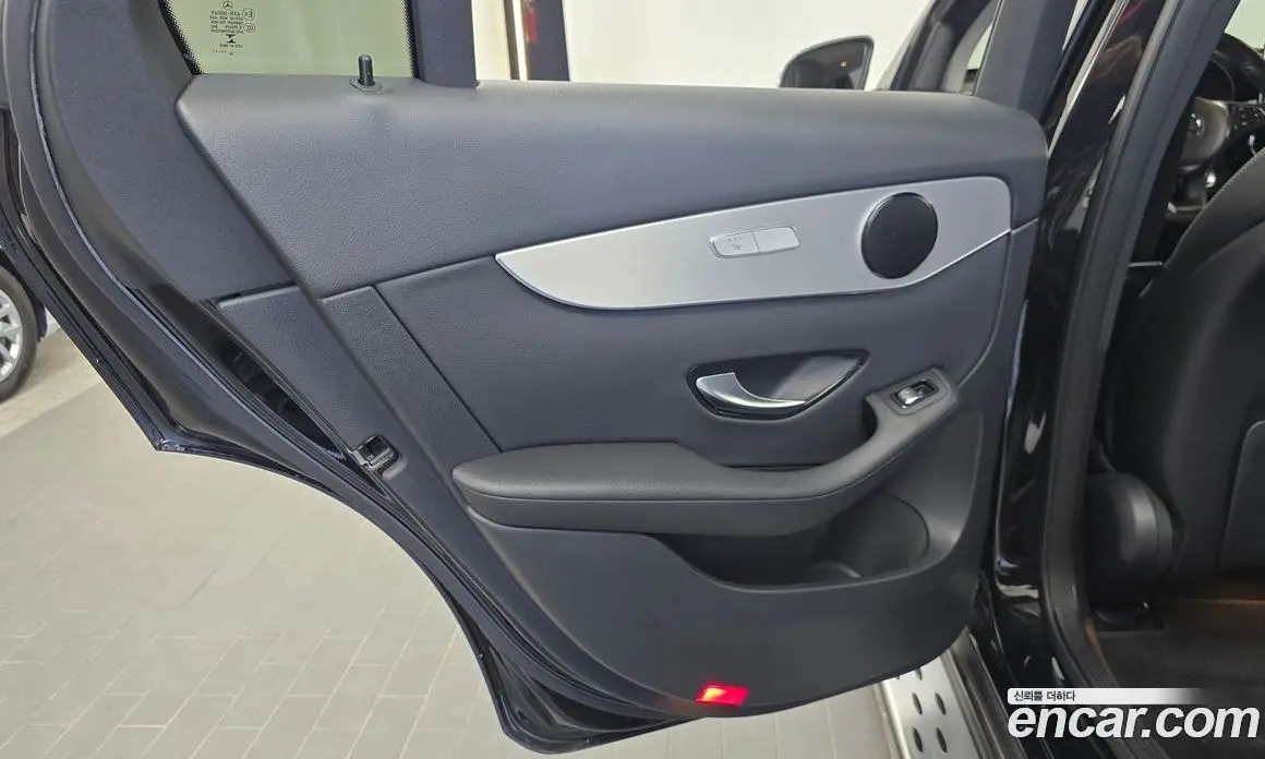 Mercedes-Benz GLC-Class 2018 2.0 автомат (гидро), фото 15 Mercedes-Benz GLC-Class 2018 2.0 автомат (гидро), фото 15