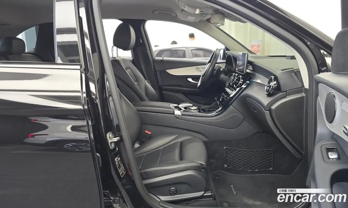 Mercedes-Benz GLC-Class 2018 2.0 автомат (гидро), фото 16 Mercedes-Benz GLC-Class 2018 2.0 автомат (гидро), фото 16