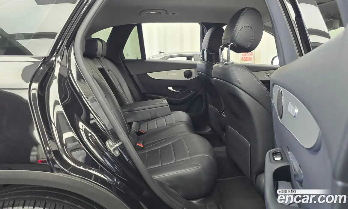 Mercedes-Benz GLC-Class 2018 2.0 автомат (гидро), фото 17 Mercedes-Benz GLC-Class 2018 2.0 автомат (гидро), фото 17
