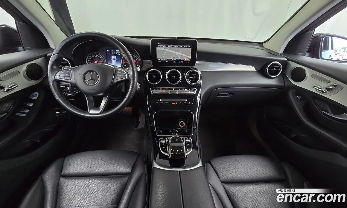 Mercedes-Benz GLC-Class 2018 2.0 автомат (гидро), фото 10 Mercedes-Benz GLC-Class 2018 2.0 автомат (гидро), фото 10
