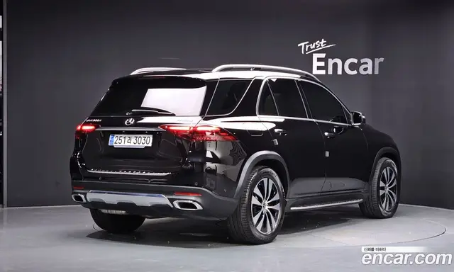 Mercedes-Benz GLE-Class, 2023, 77 451 км