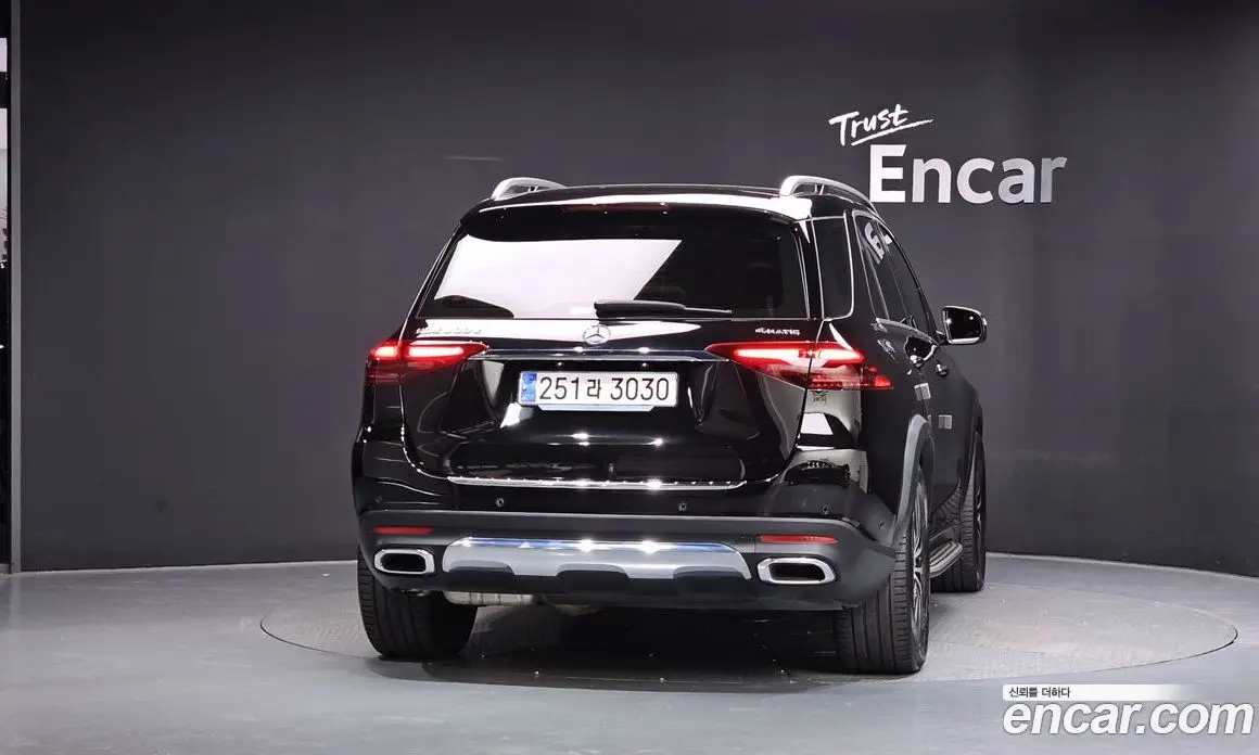 Mercedes-Benz GLE-Class 2023 2.0 автомат (гидро), фото 3