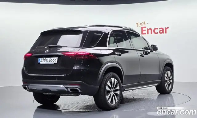 Mercedes-Benz GLE-Class 2025 2.0 автомат (гидро), миниатюра 2