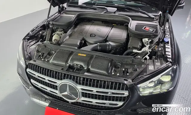 Mercedes-Benz GLE-Class 2025 2.0 автомат (гидро), миниатюра 6
