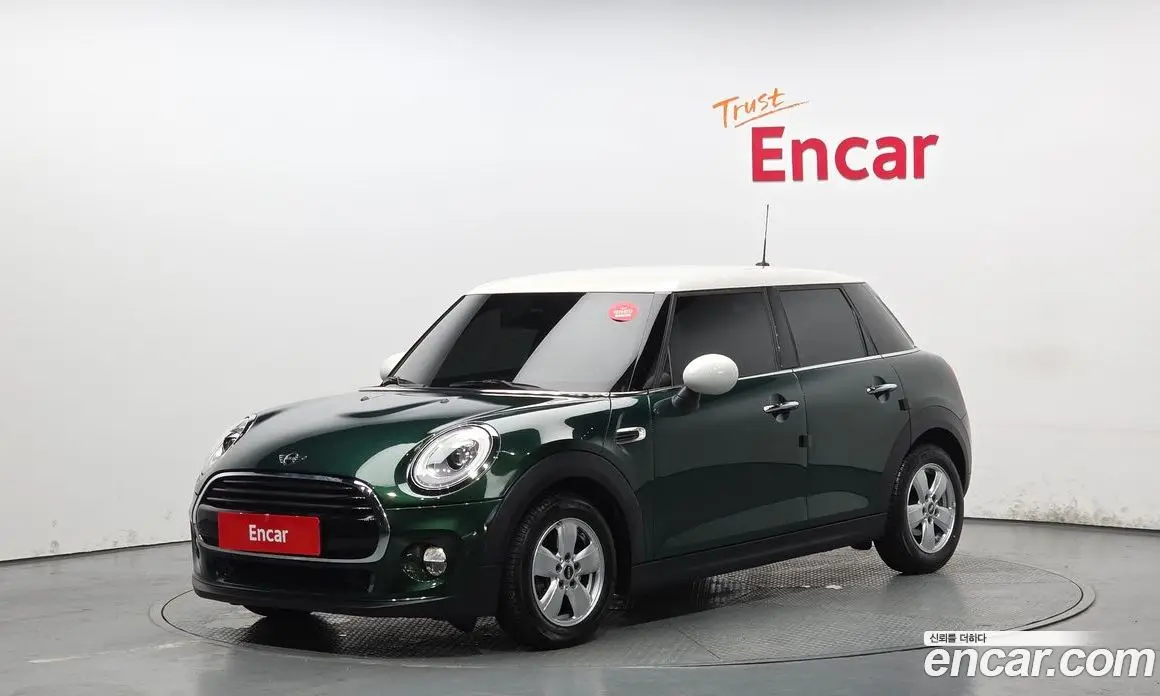 Mini Cooper 2018 1.5 автомат (гидро), фото 1 Mini Cooper 2018 1.5 автомат (гидро), фото 1