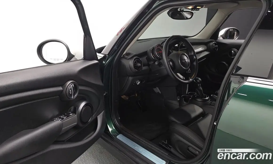 Mini Cooper 2018 1.5 автомат (гидро), фото 13 Mini Cooper 2018 1.5 автомат (гидро), фото 13