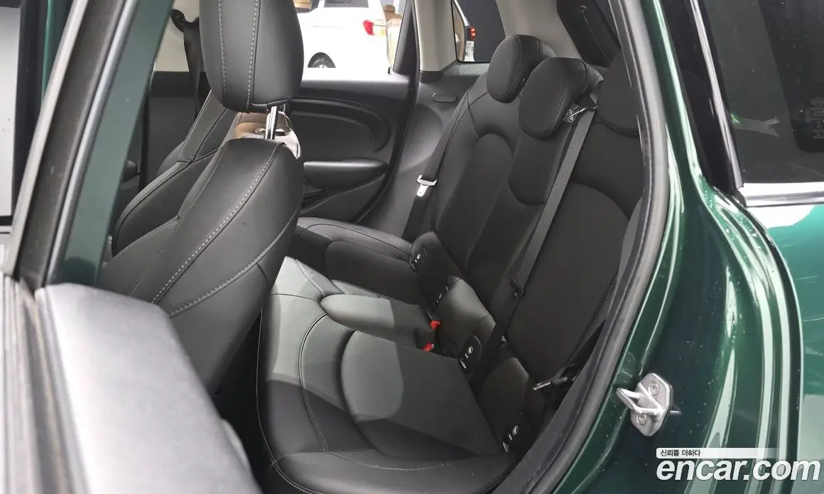 Mini Cooper 2018 1.5 автомат (гидро), фото 16 Mini Cooper 2018 1.5 автомат (гидро), фото 16