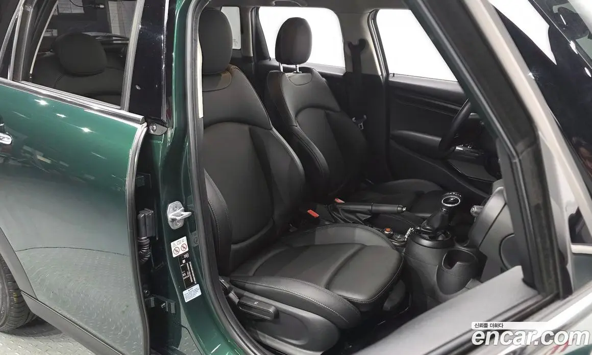 Mini Cooper 2018 1.5 автомат (гидро), фото 18 Mini Cooper 2018 1.5 автомат (гидро), фото 18