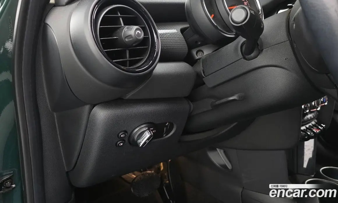 Mini Cooper 2018 1.5 автомат (гидро), фото 19 Mini Cooper 2018 1.5 автомат (гидро), фото 19