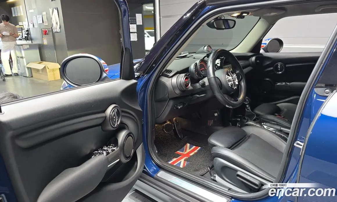 Mini Cooper 2018 1.5 автомат (гидро), фото 13 Mini Cooper 2018 1.5 автомат (гидро), фото 13
