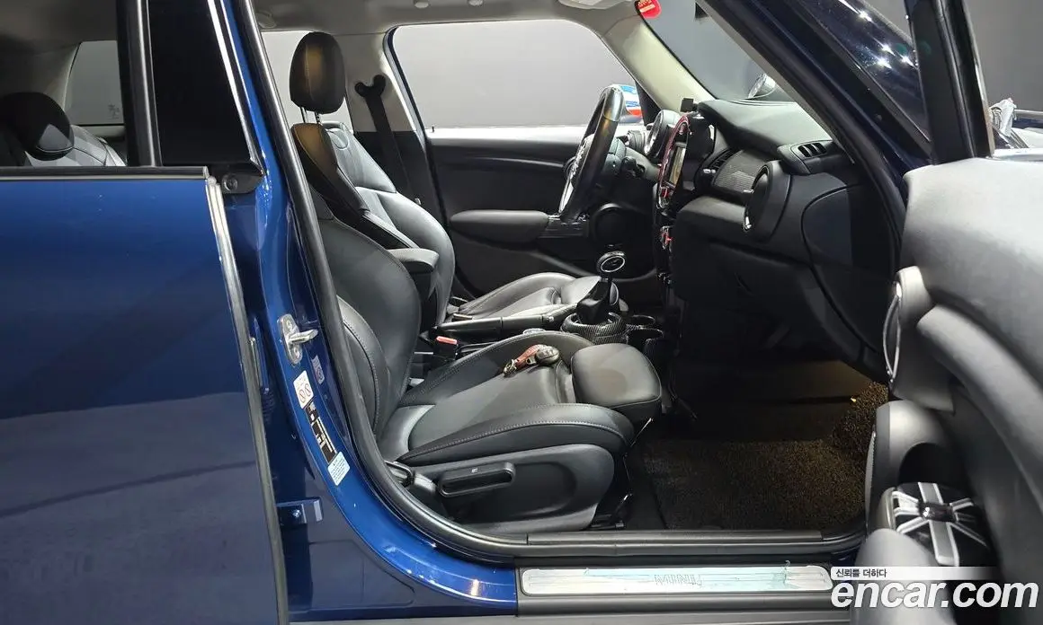 Mini Cooper 2018 1.5 автомат (гидро), фото 16 Mini Cooper 2018 1.5 автомат (гидро), фото 16