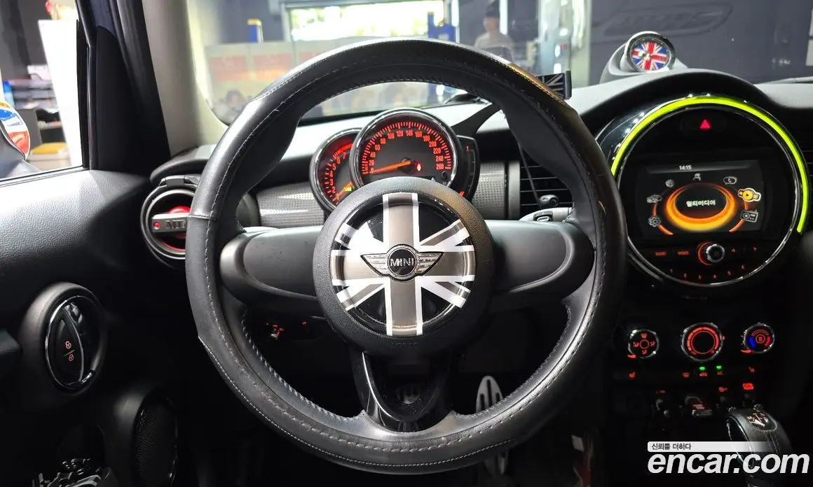 Mini Cooper 2018 1.5 автомат (гидро), фото 19 Mini Cooper 2018 1.5 автомат (гидро), фото 19