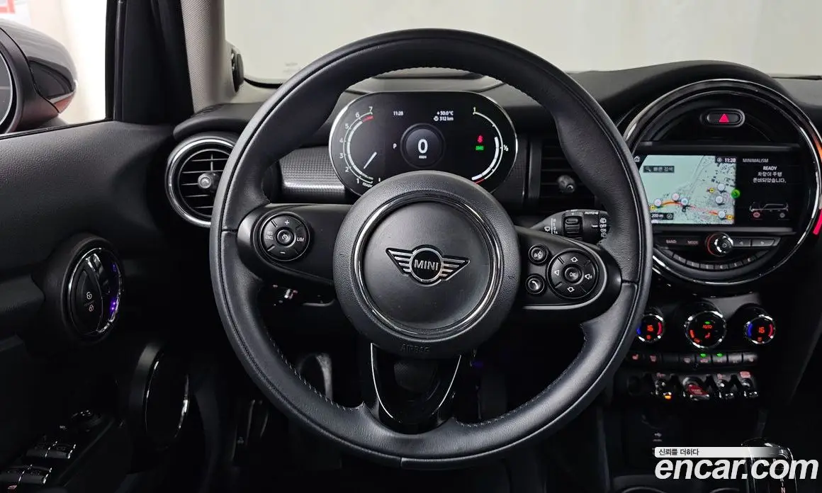 Mini Cooper 2021 1.5 автомат (гидро), фото 19 Mini Cooper 2021 1.5 автомат (гидро), фото 19