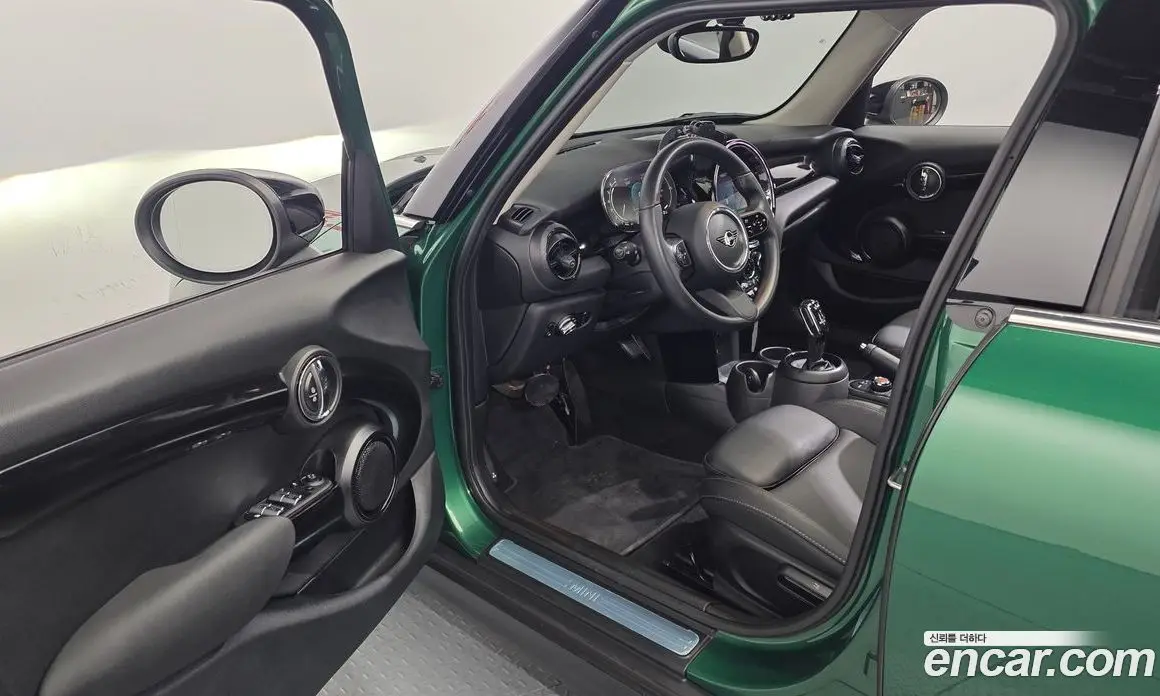 Mini Cooper 2021 1.5 автомат (гидро), фото 13 Mini Cooper 2021 1.5 автомат (гидро), фото 13