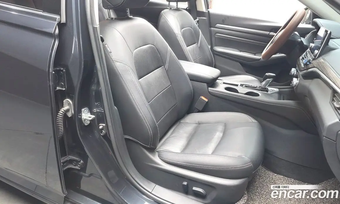 Nissan Altima 2019 2.5 автомат (гидро), фото 17